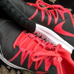 Women’s Nike sneakers